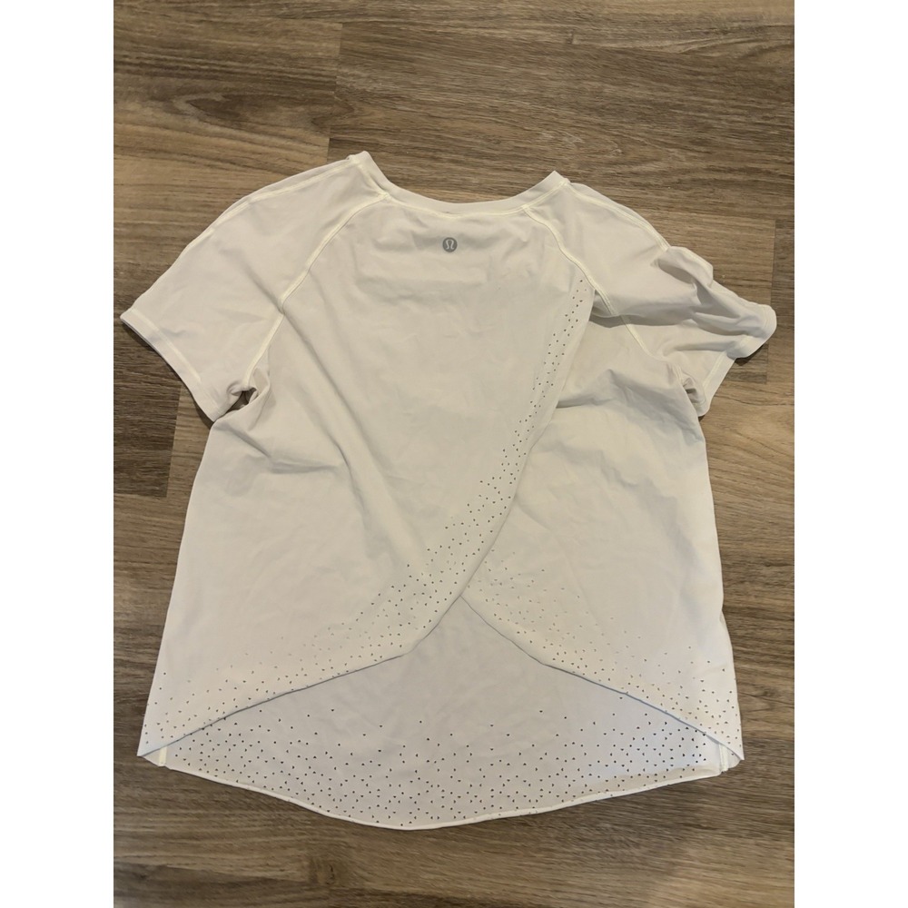 Lululemon Quick Pace Short Sleeve Laser Cut Tee Medium See Measurements